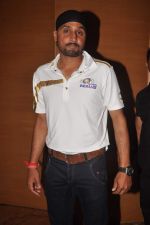 Harbhajan Singh at CNN IBN Heroes Awards in Grand Hyatt, Mumbai on 24th March 2012 (59).JPG